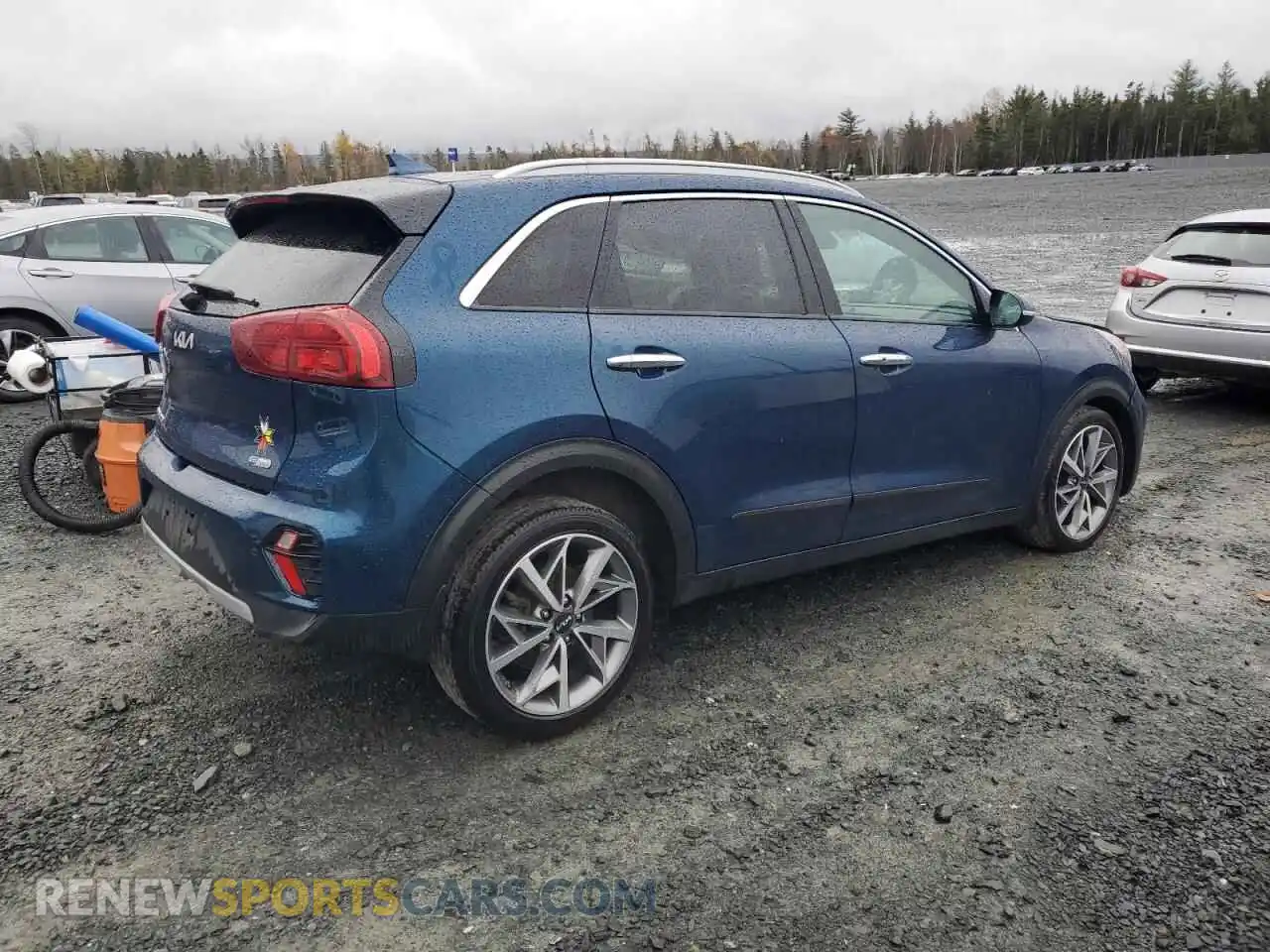 3 Фотография поврежденного автомобиля KNDCE3LC0N5543817 KIA NIRO 2022