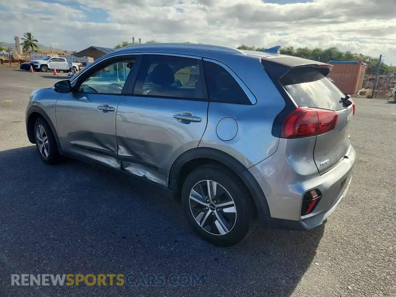 2 Photograph of a damaged car KNDCE3LC2N5522516 KIA NIRO 2022
