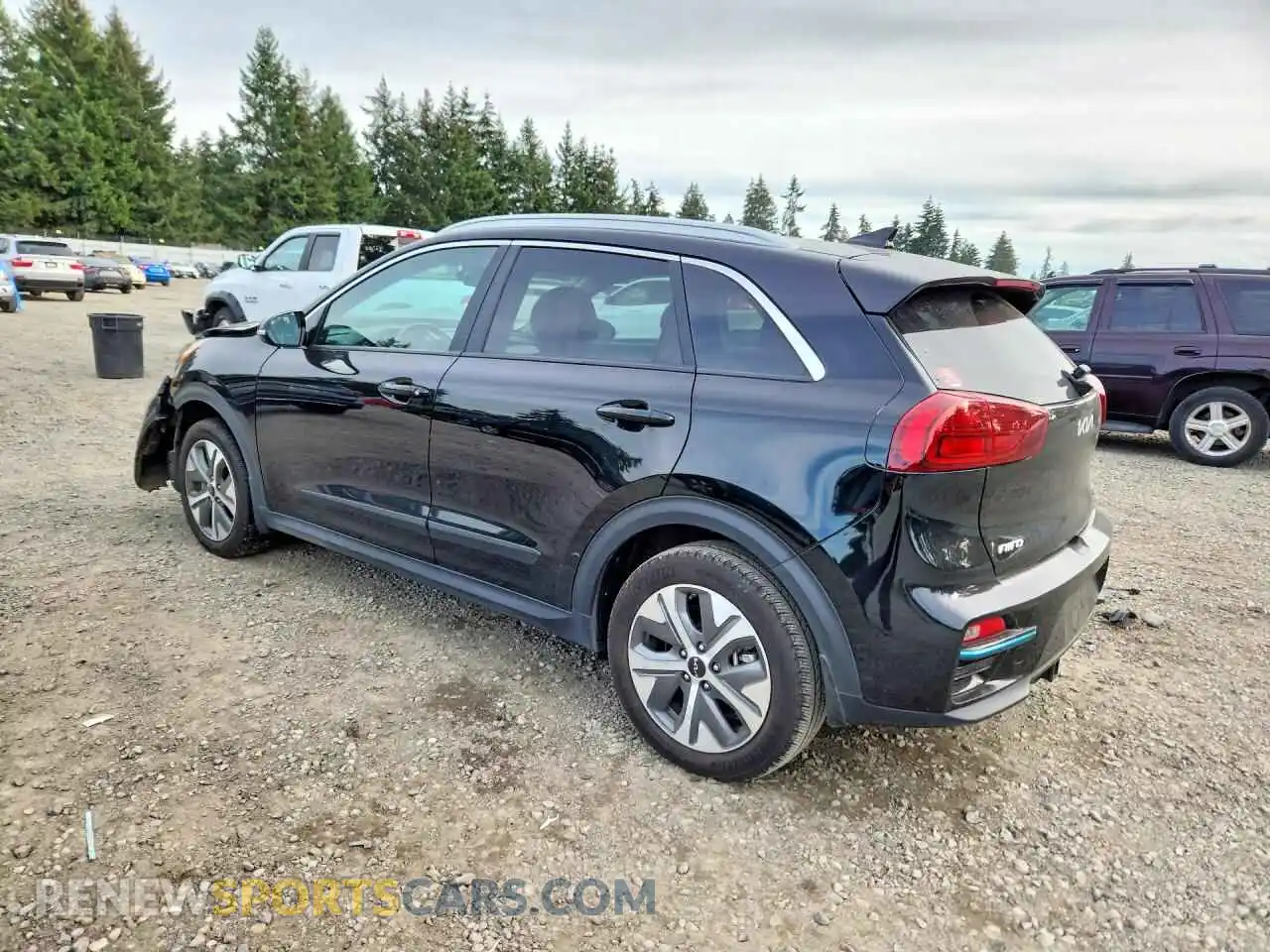2 Photograph of a damaged car KNDCE3LG5N5118841 KIA NIRO 2022