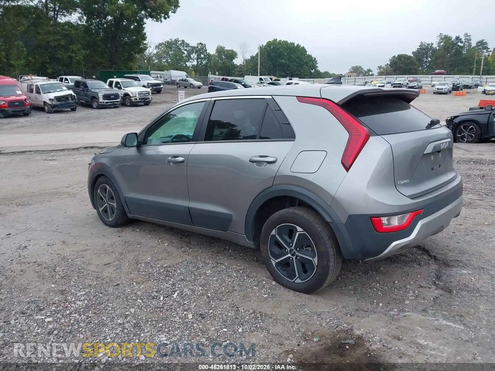 3 fotografías del automóvil dañado KNDCP3LE1P5065616 KIA NIRO 2023