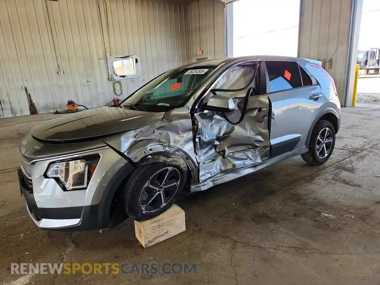 1 Фотография поврежденного автомобиля KNDCP3LE2P5065205 KIA NIRO 2023