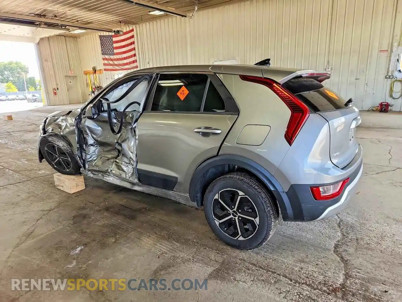 2 Фотография поврежденного автомобиля KNDCP3LE2P5065205 KIA NIRO 2023