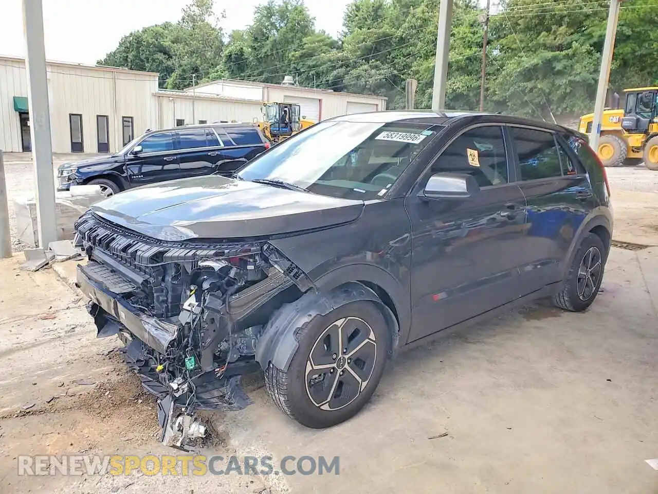 1 Photograph of a damaged car KNDCP3LE5P5116583 KIA NIRO 2023