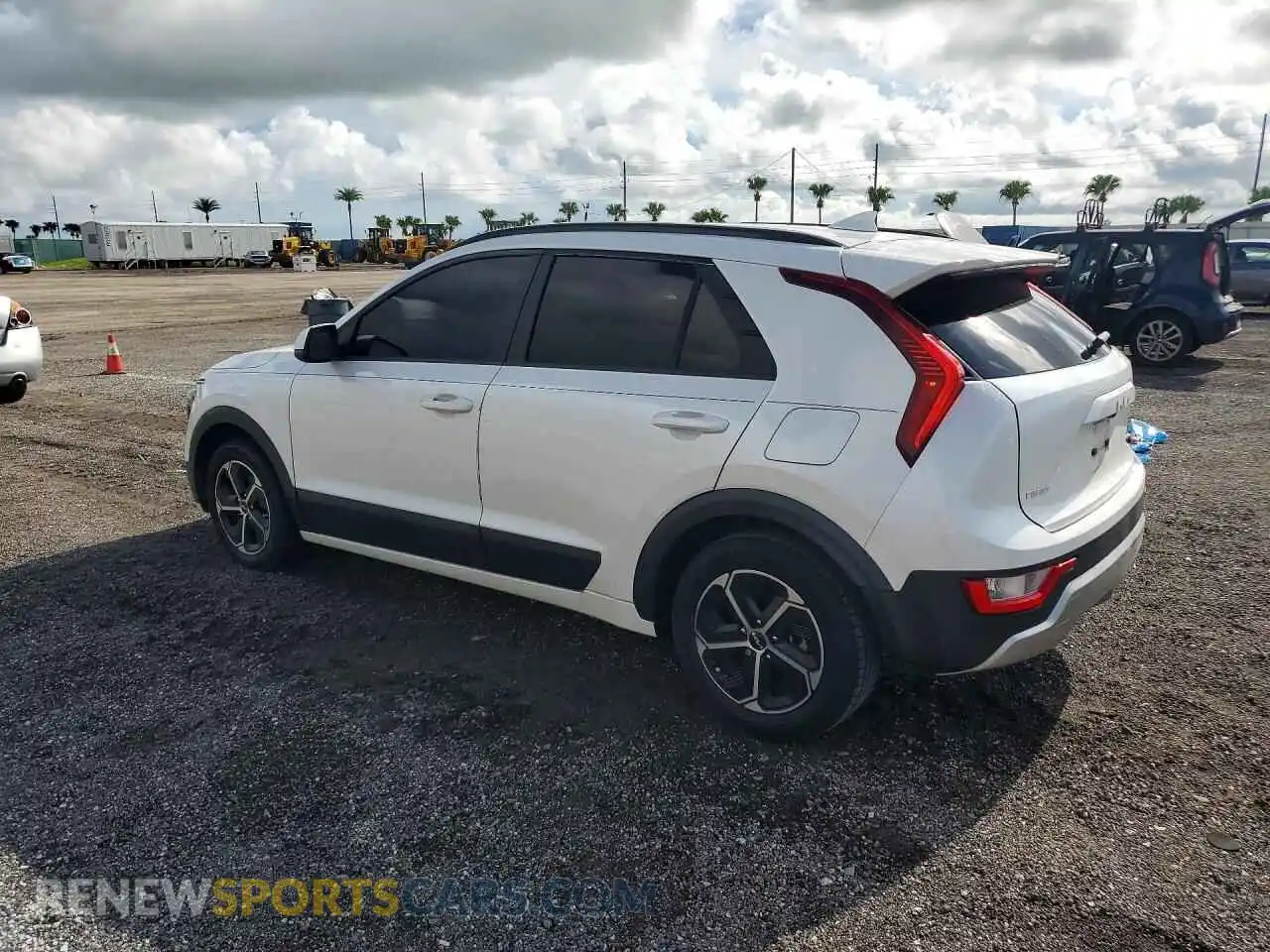 2 Photograph of a damaged car KNDCP3LE8P5087290 KIA NIRO 2023