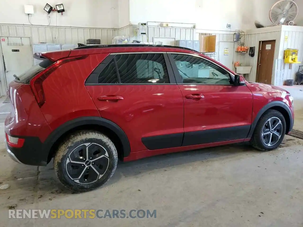 3 Photograph of a damaged car KNDCR3LE4P5115824 KIA NIRO 2023