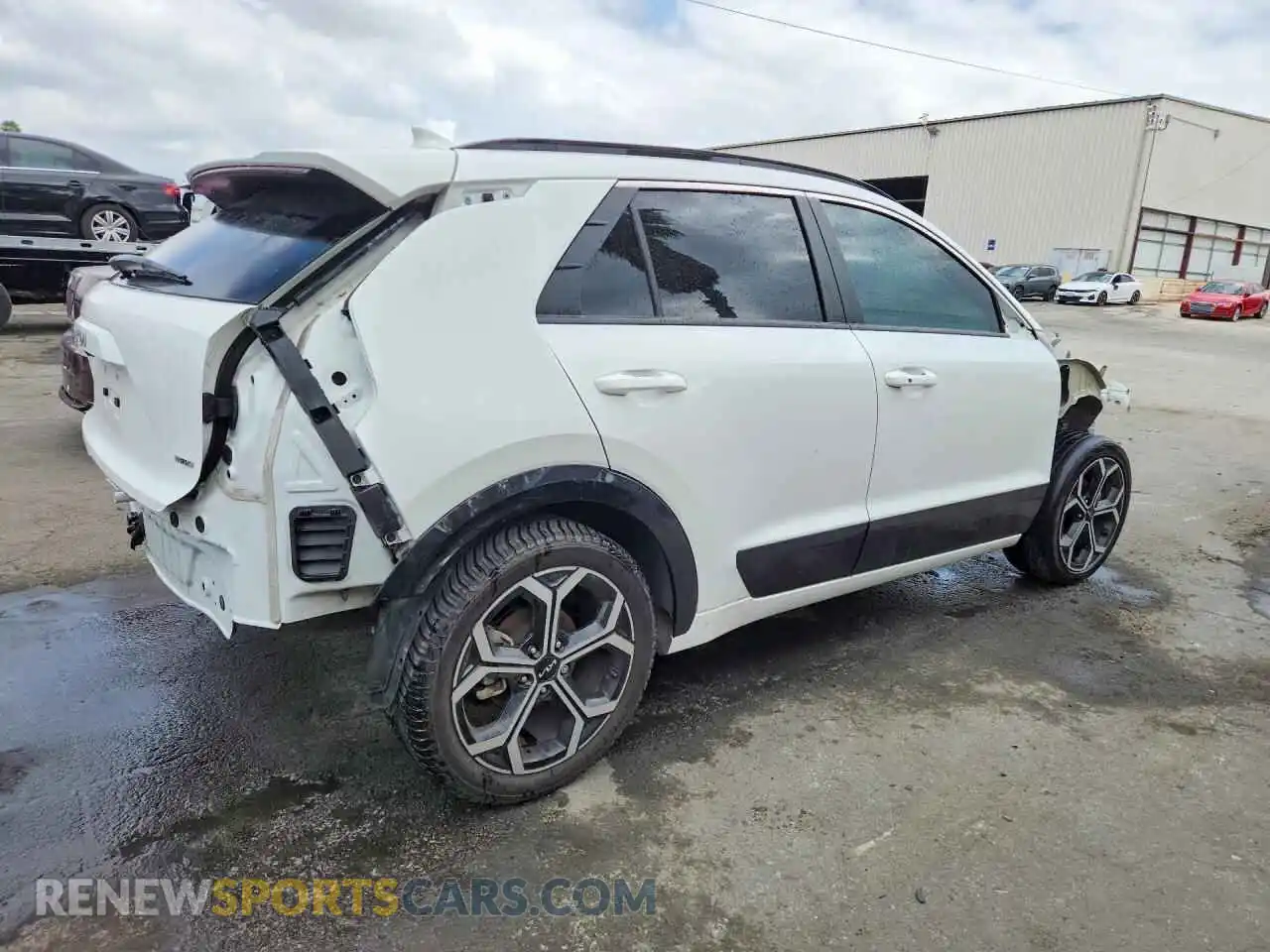 3 Фотография поврежденного автомобиля KNDCR3LE7P5090448 KIA NIRO 2023