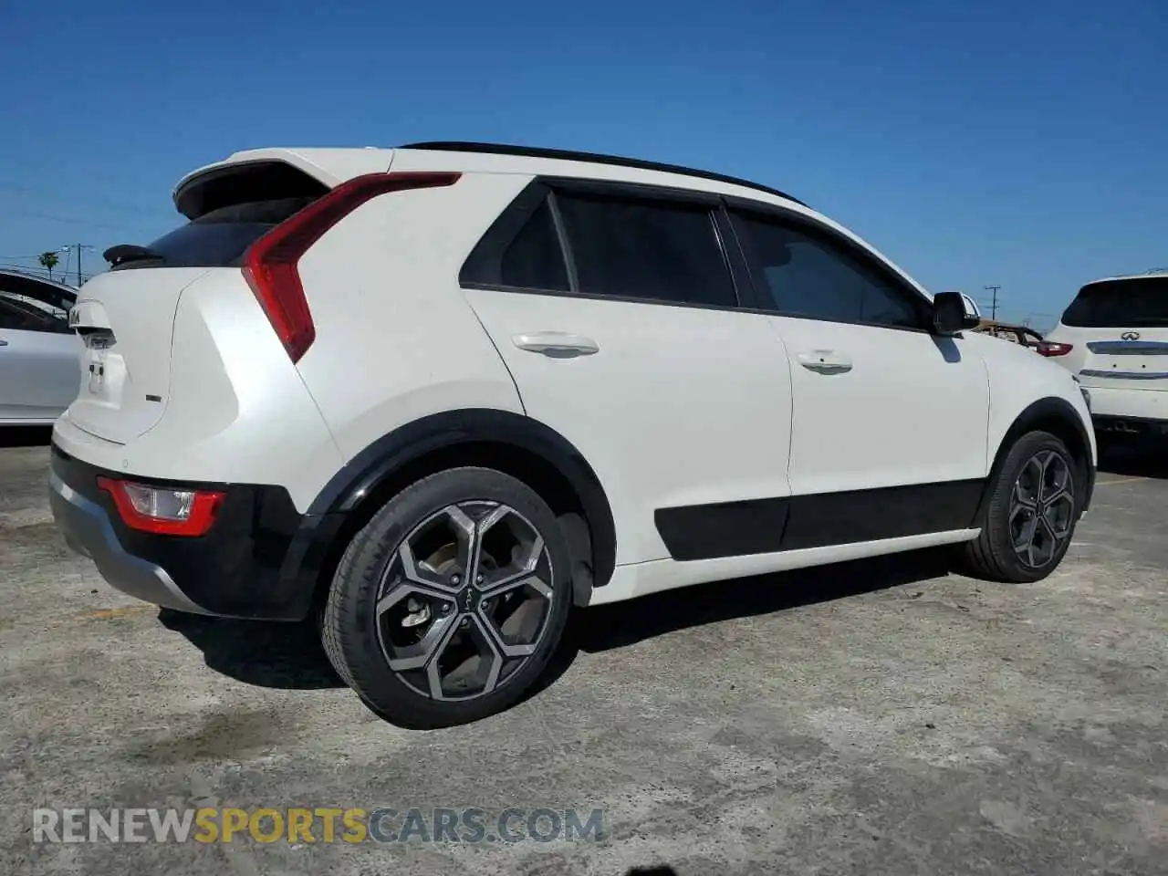 3 Фотография поврежденного автомобиля KNDCR3LE8P5042781 KIA NIRO 2023