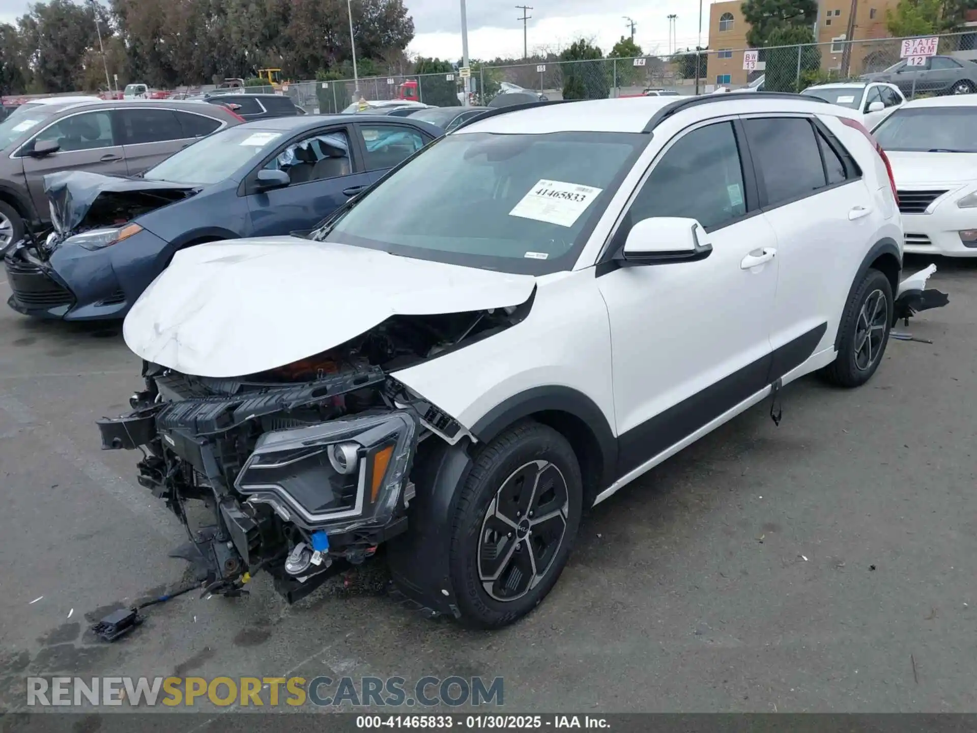 2 Photograph of a damaged car KNDCR3LE8P5073495 KIA NIRO 2023