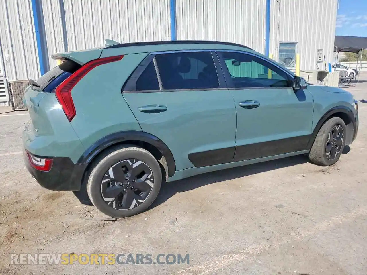 3 Photograph of a damaged car KNDCT3L18P5037501 KIA NIRO 2023