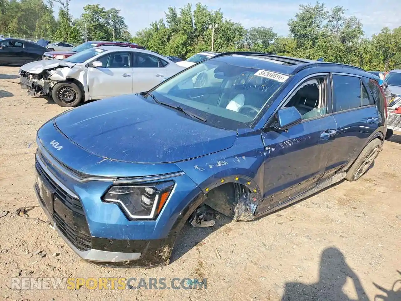 1 Photograph of a damaged car KNDCT3LE3P5039367 KIA NIRO 2023