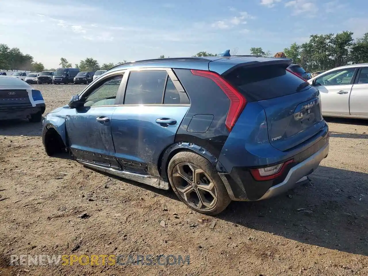 2 Photograph of a damaged car KNDCT3LE3P5039367 KIA NIRO 2023