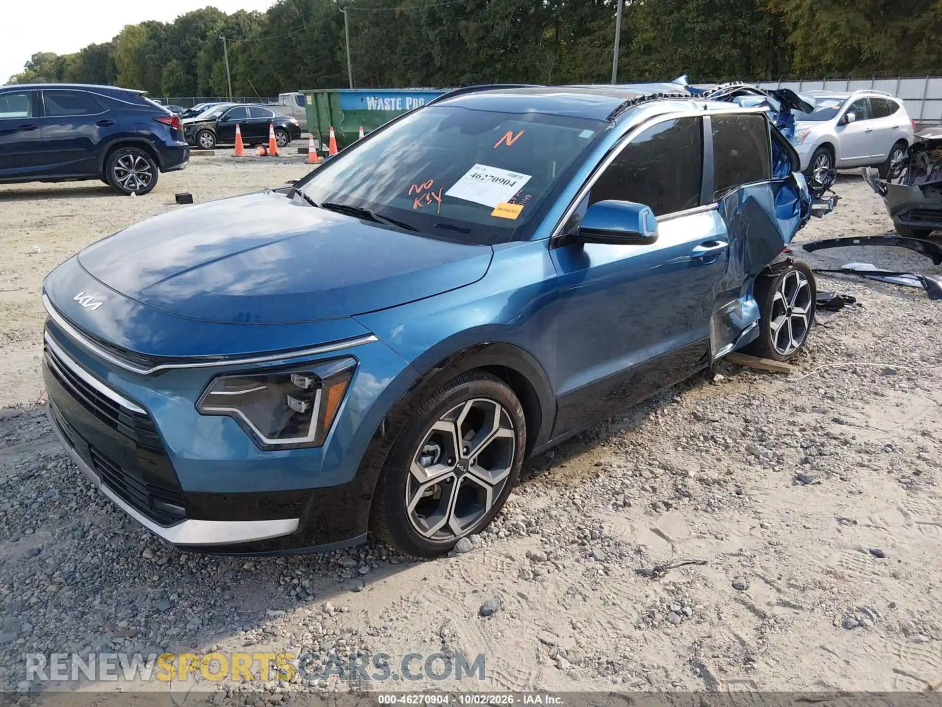 2 fotografías del automóvil dañado KNDCT3LE4P5061233 KIA NIRO 2023