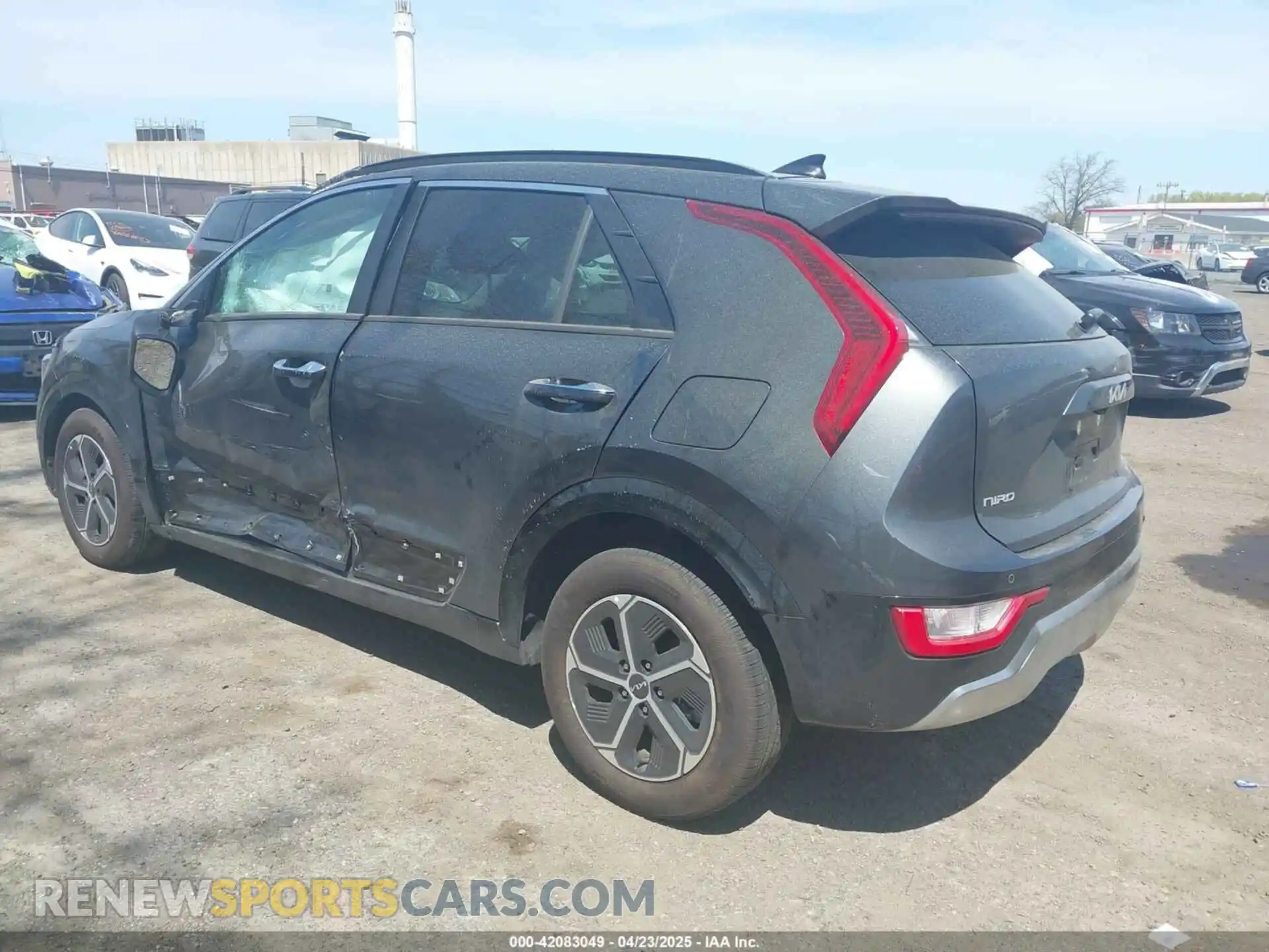3 Photograph of a damaged car KNDCT3LE7P5086661 KIA NIRO 2023