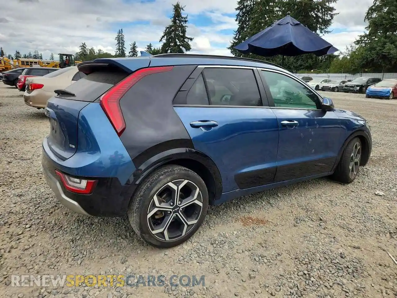 3 Photograph of a damaged car KNDCT3LEXP5037910 KIA NIRO 2023