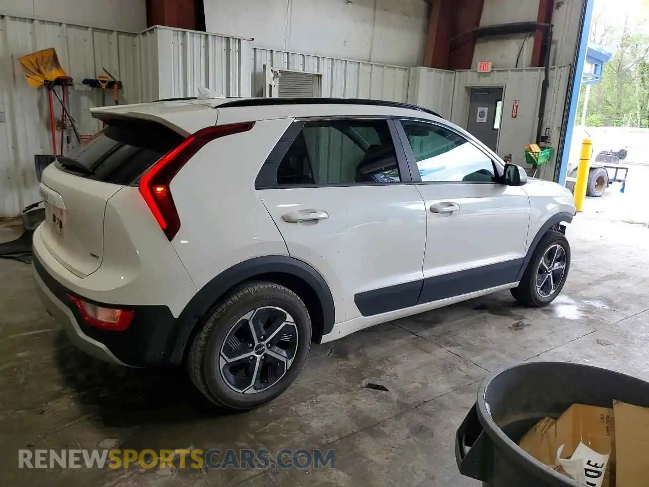 3 Photograph of a damaged car KNDCP3LE0R5183868 KIA NIRO 2024