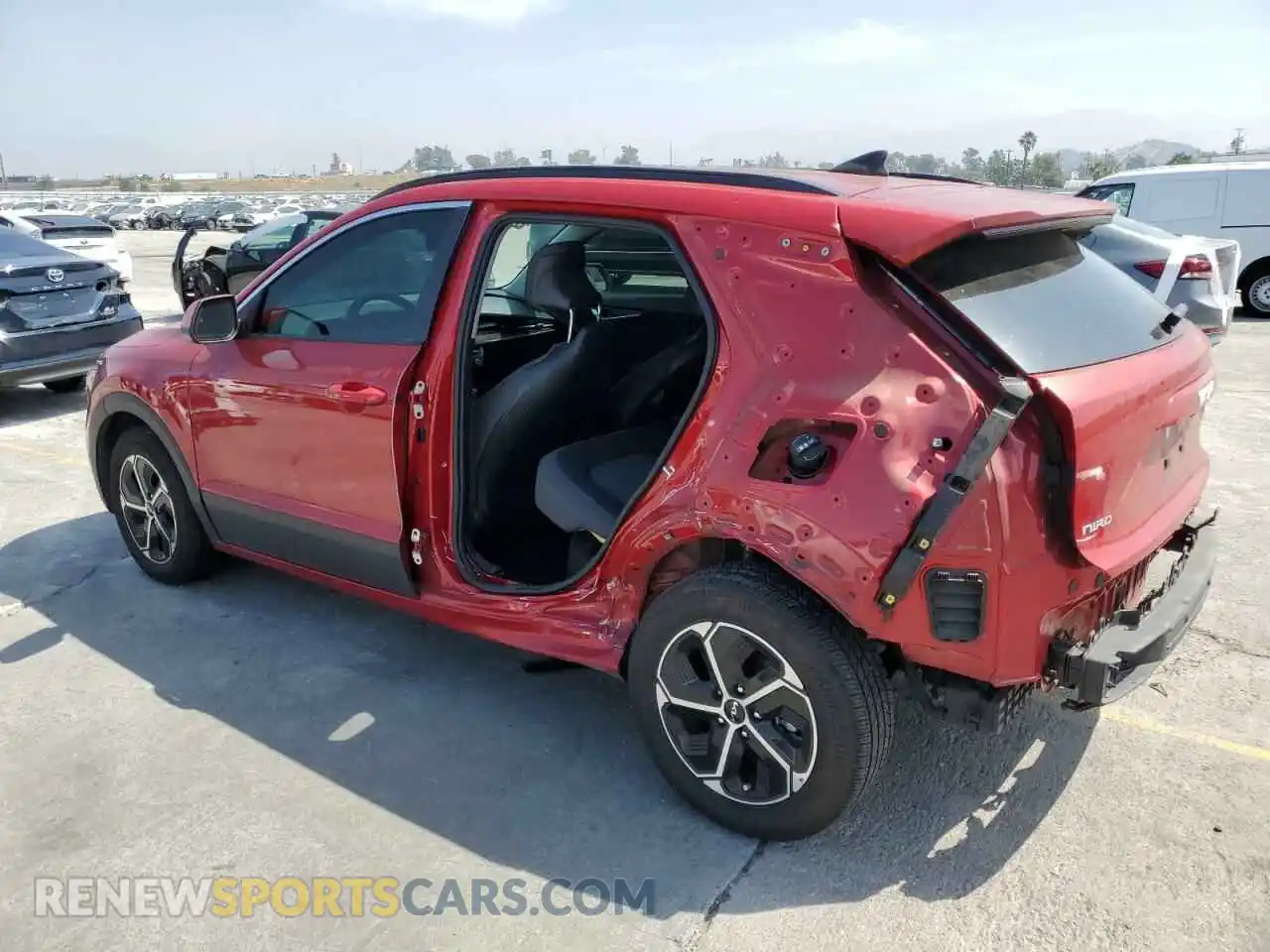 2 Photograph of a damaged car KNDCP3LE9R5131722 KIA NIRO 2024