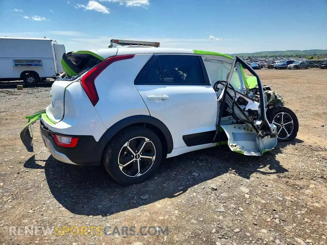 3 Фотография поврежденного автомобиля KNDCP3LEXR5189404 KIA NIRO 2024