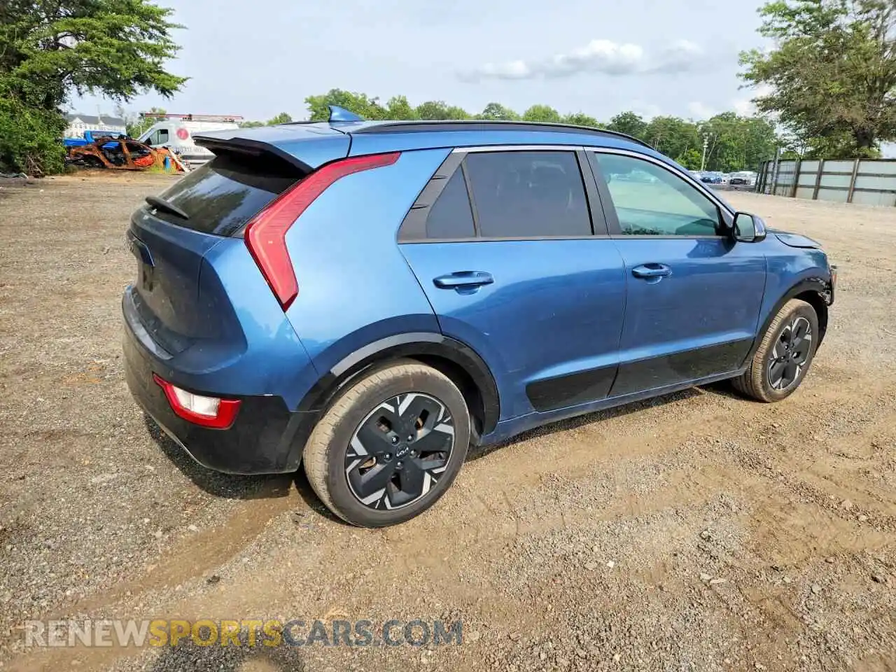 3 fotografías del automóvil dañado KNDCR3L12R5121783 KIA NIRO 2024