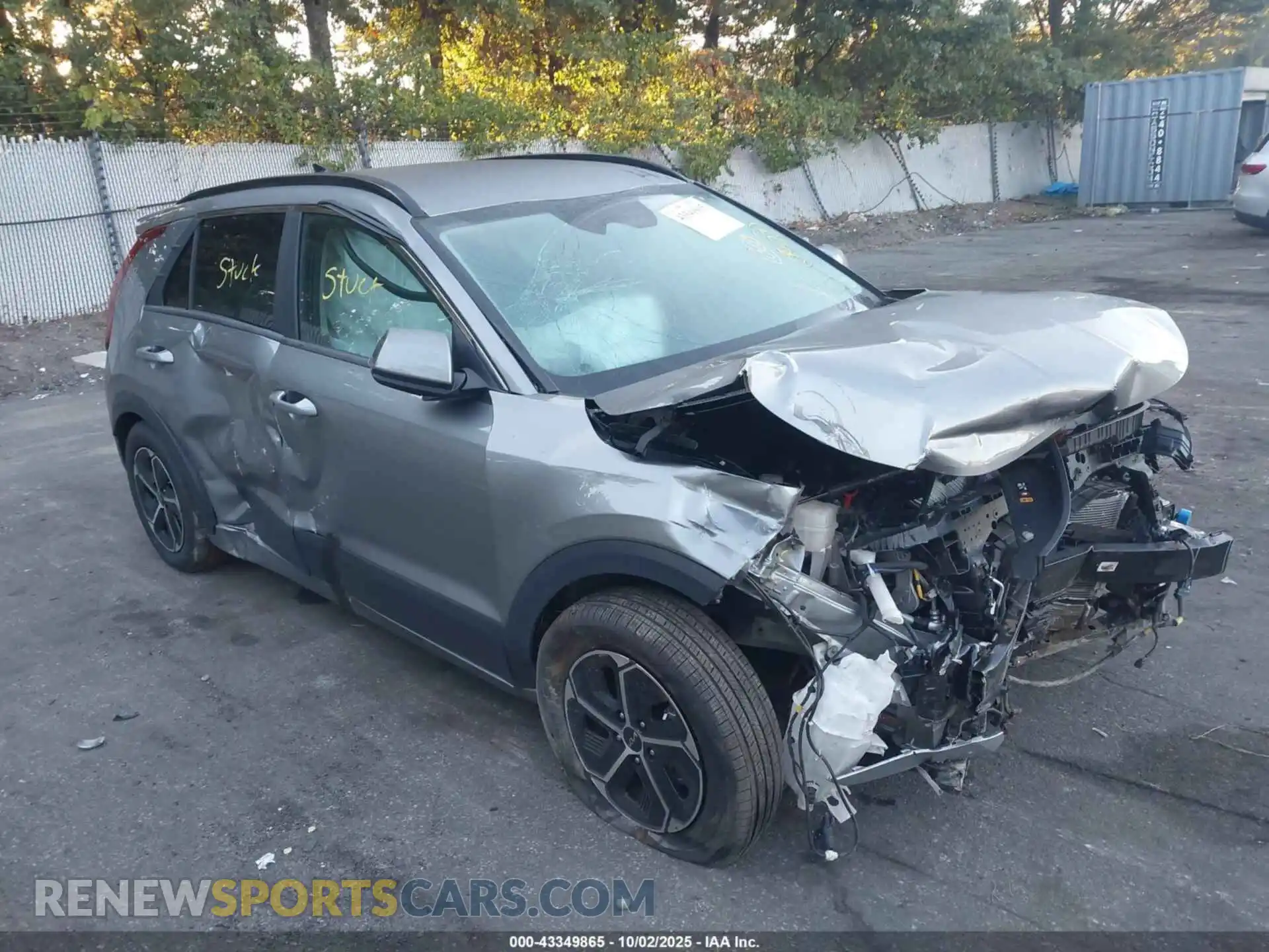 1 Photograph of a damaged car KNDCR3LE3R5146534 KIA NIRO 2024