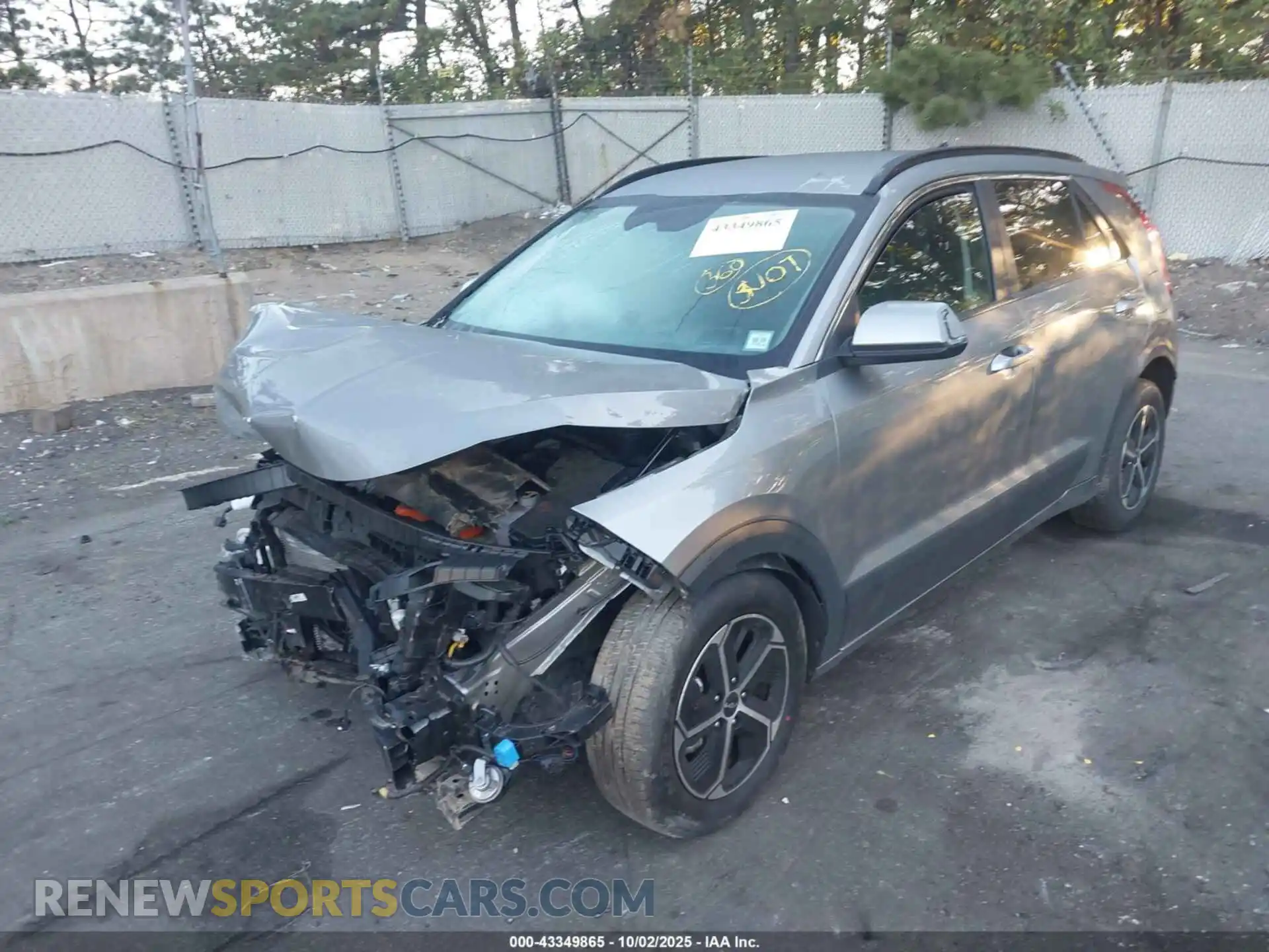 2 Photograph of a damaged car KNDCR3LE3R5146534 KIA NIRO 2024