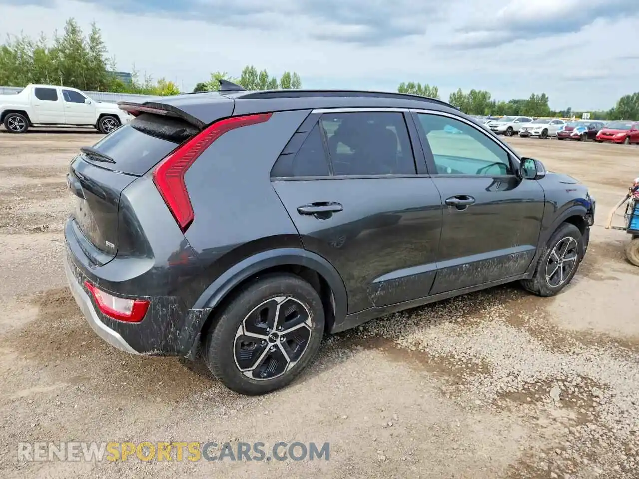 3 fotografías del automóvil dañado KNDCS3LF1R5183210 KIA NIRO 2024