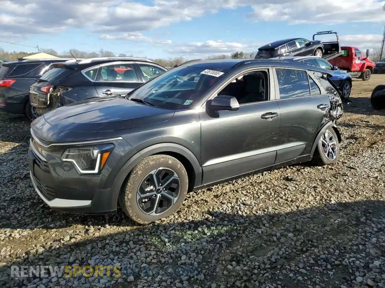 1 Photograph of a damaged car KNDCP3LE3S5215136 KIA NIRO 2025
