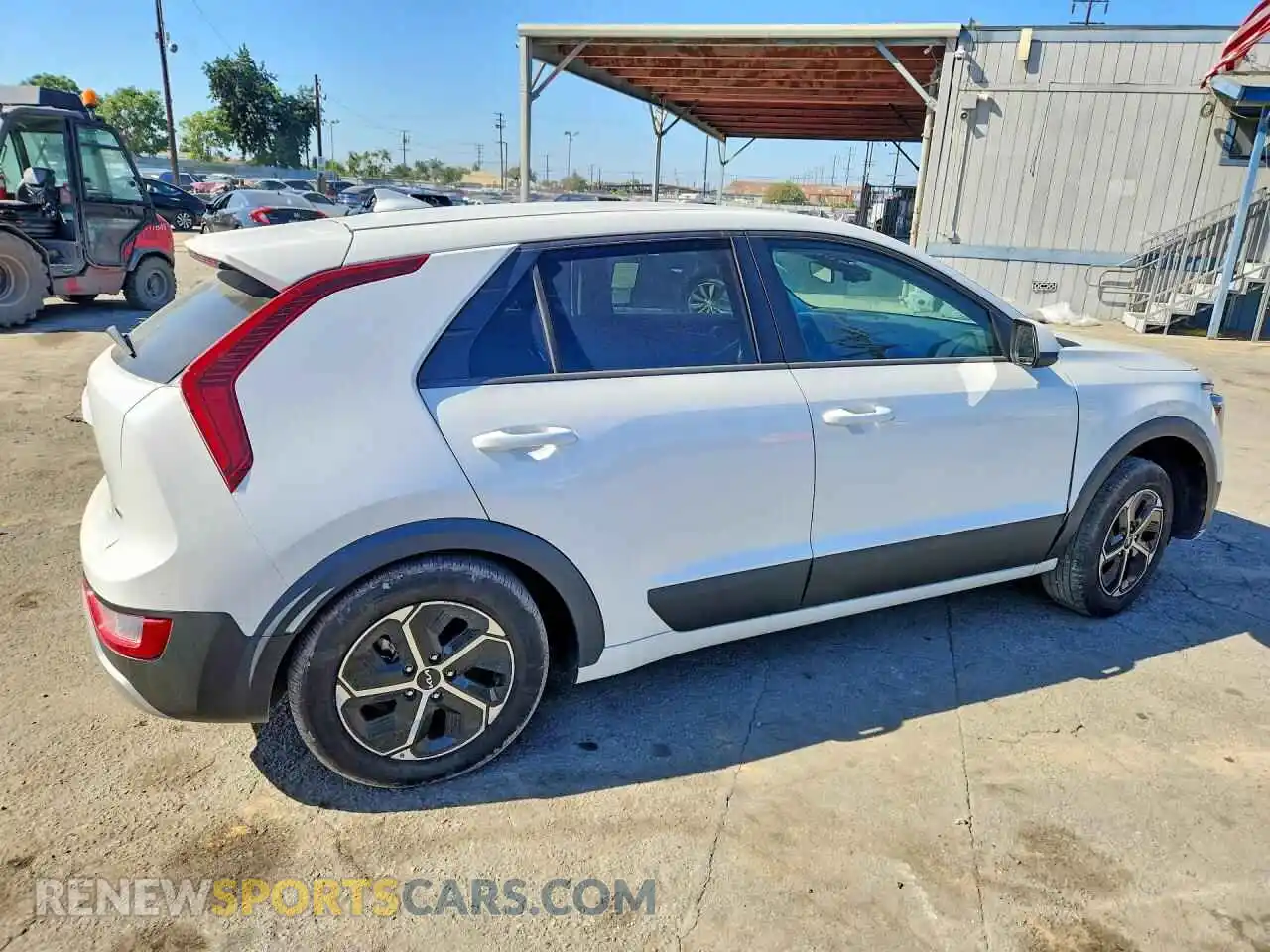 3 Фотография поврежденного автомобиля KNDCP3LE3S5285820 KIA NIRO 2025