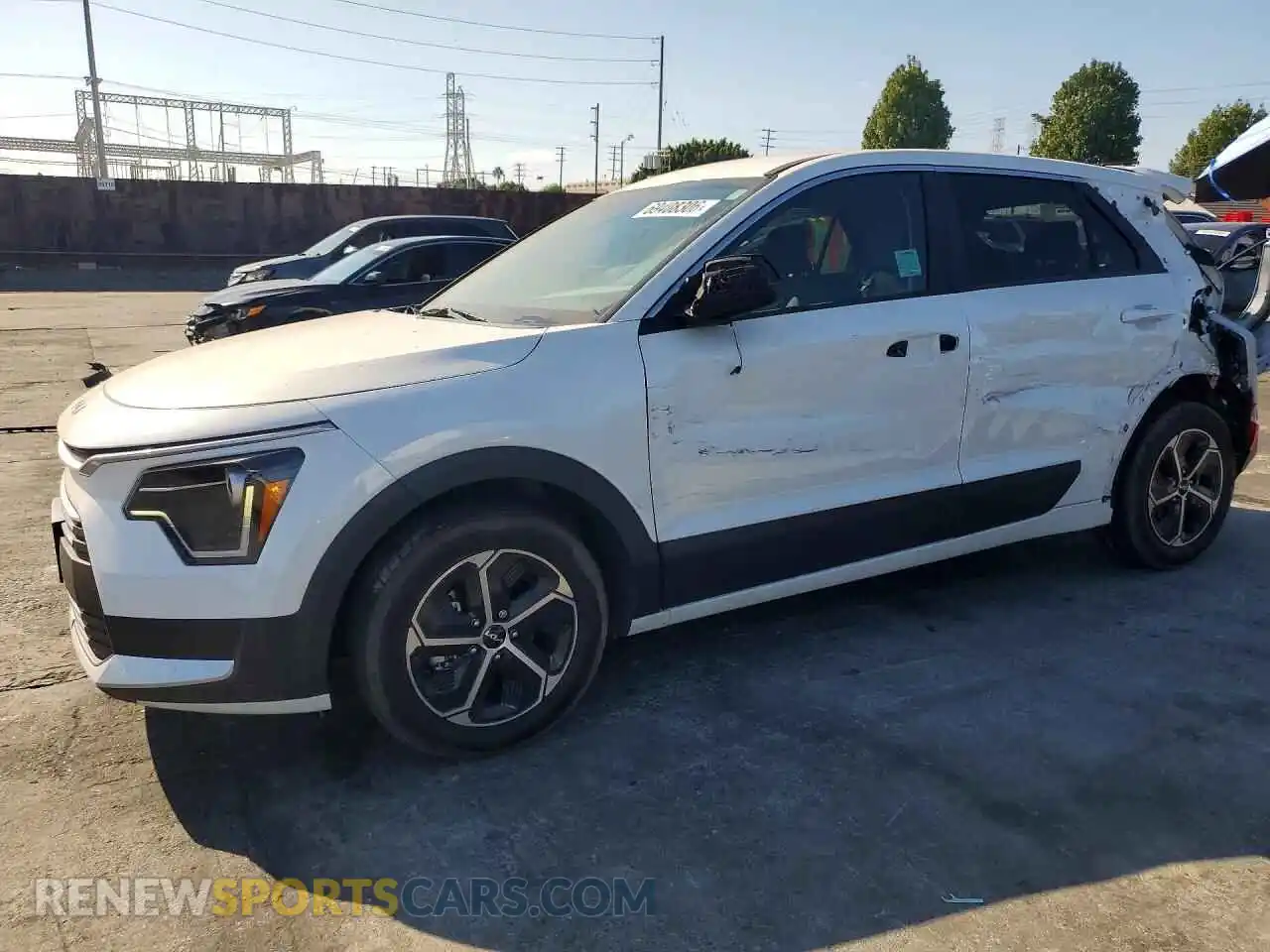 1 Photograph of a damaged car KNDCP3LE4S5274096 KIA NIRO 2025