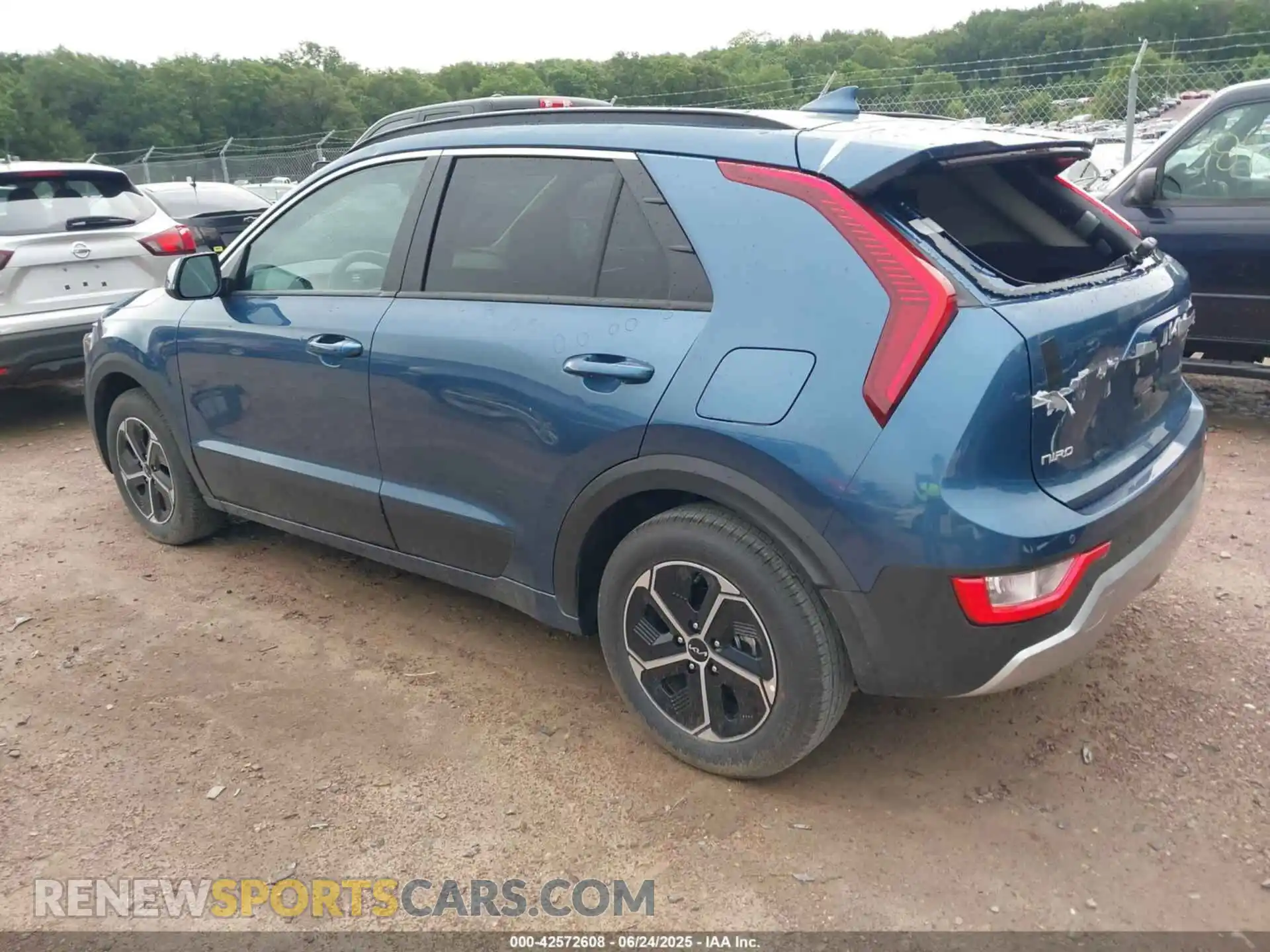 3 Photograph of a damaged car KNDCR3LEXS5268832 KIA NIRO 2025