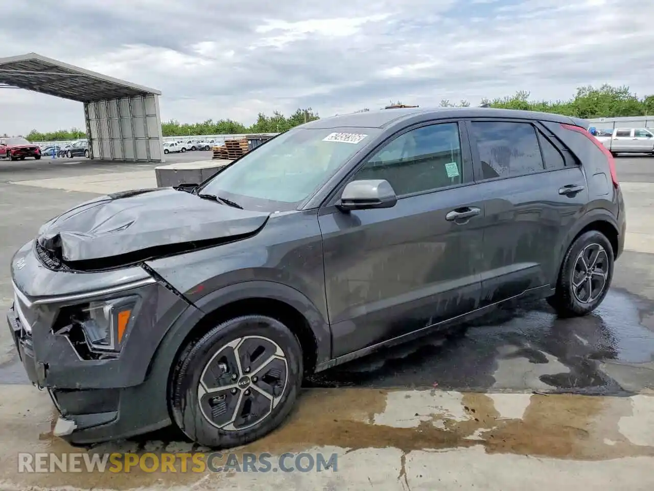 1 Photograph of a damaged car KNDCP3LE0T5330746 KIA NIRO 2026