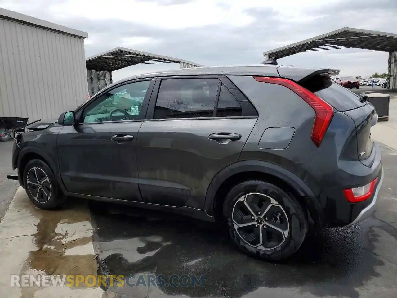 2 Photograph of a damaged car KNDCP3LE0T5330746 KIA NIRO 2026