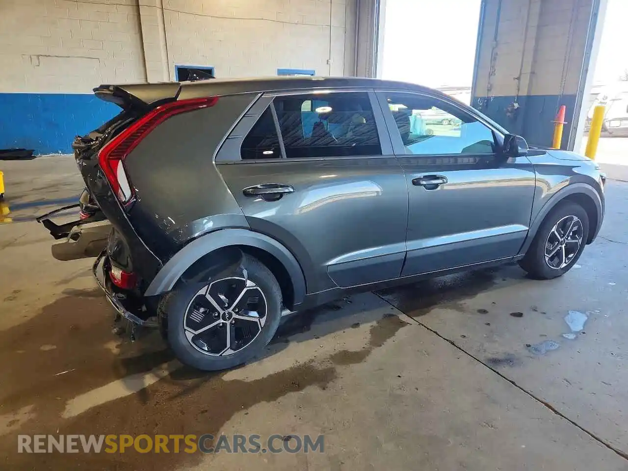 3 Photograph of a damaged car KNDCP3LE0T5336742 KIA NIRO 2026