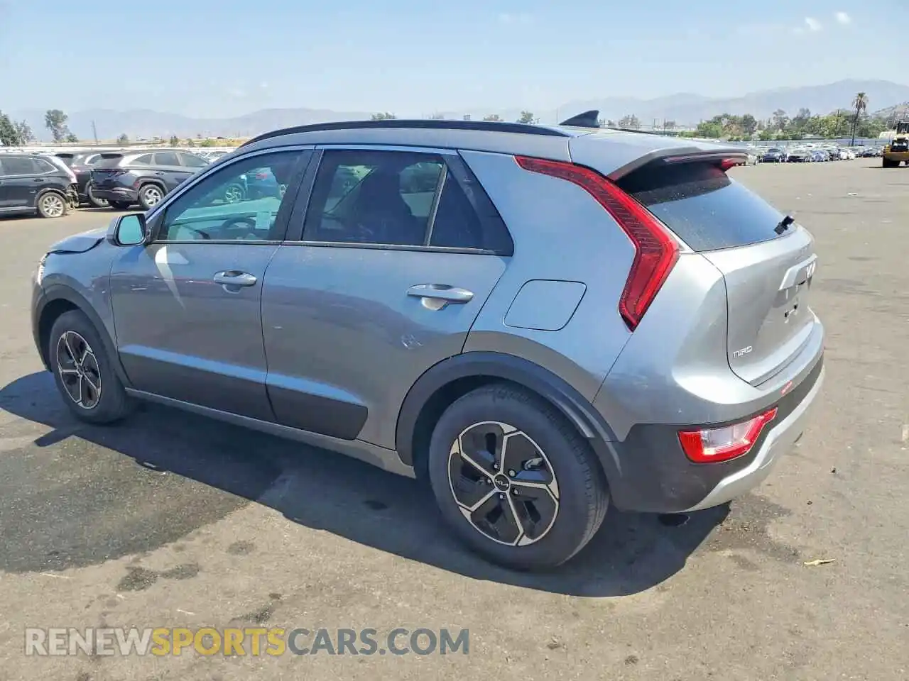 2 Photograph of a damaged car KNDCP3LE0T5350348 KIA NIRO 2026