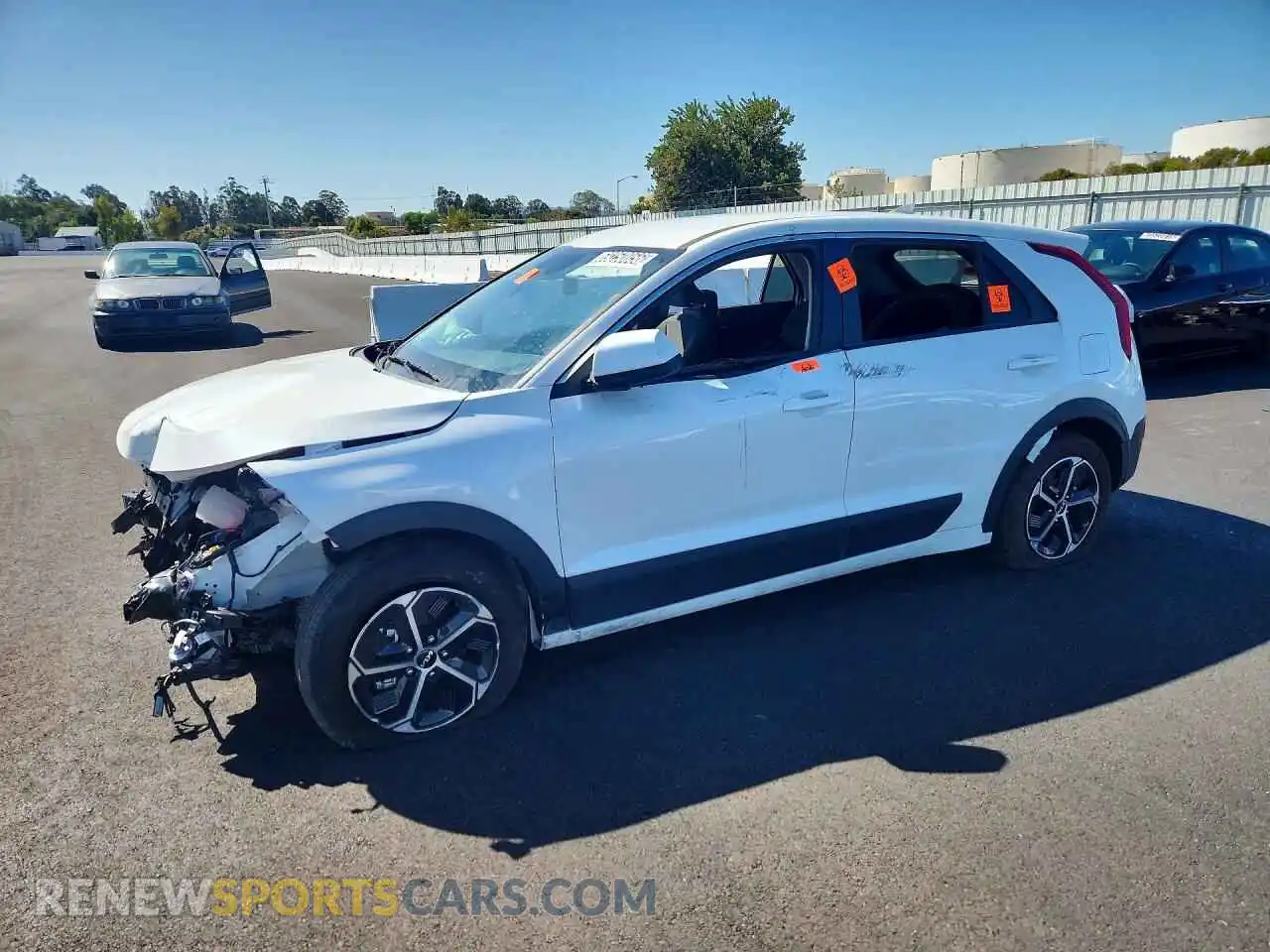 1 fotografías del automóvil dañado KNDCP3LE1T5330626 KIA NIRO 2026