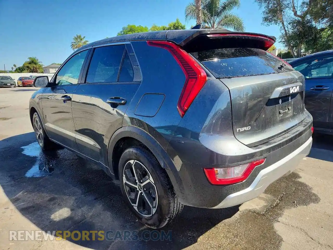 2 Photograph of a damaged car KNDCP3LE1T5339567 KIA NIRO 2026