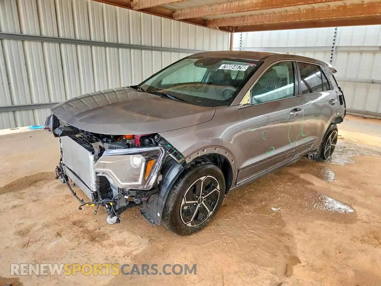 1 Photograph of a damaged car KNDCP3LE2T5331476 KIA NIRO 2026