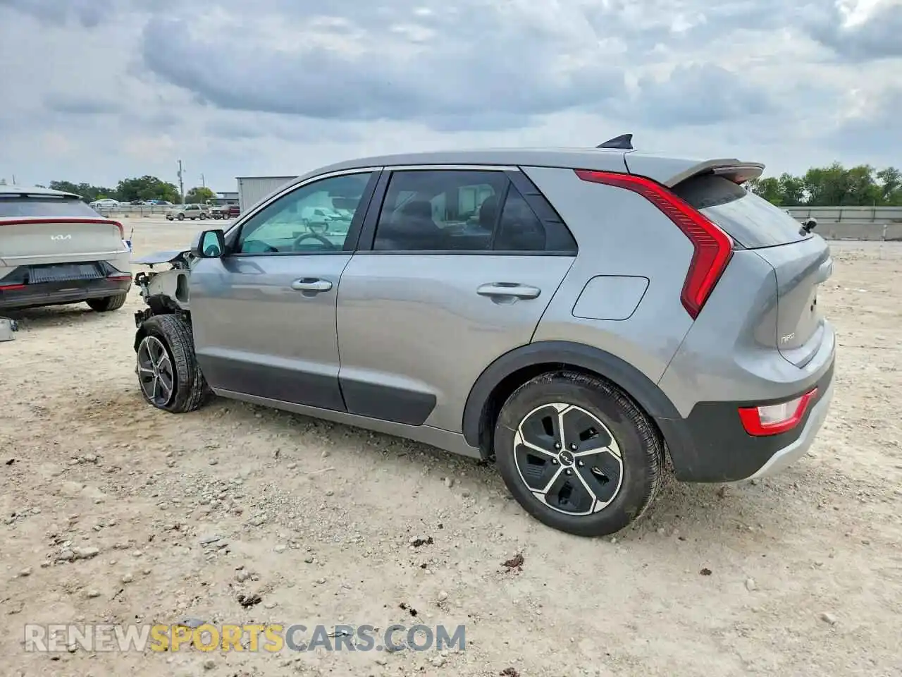 2 Photograph of a damaged car KNDCP3LE2T5358645 KIA NIRO 2026