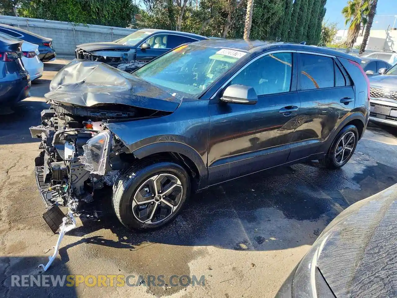 1 Фотография поврежденного автомобиля KNDCP3LE3T5332152 KIA NIRO 2026