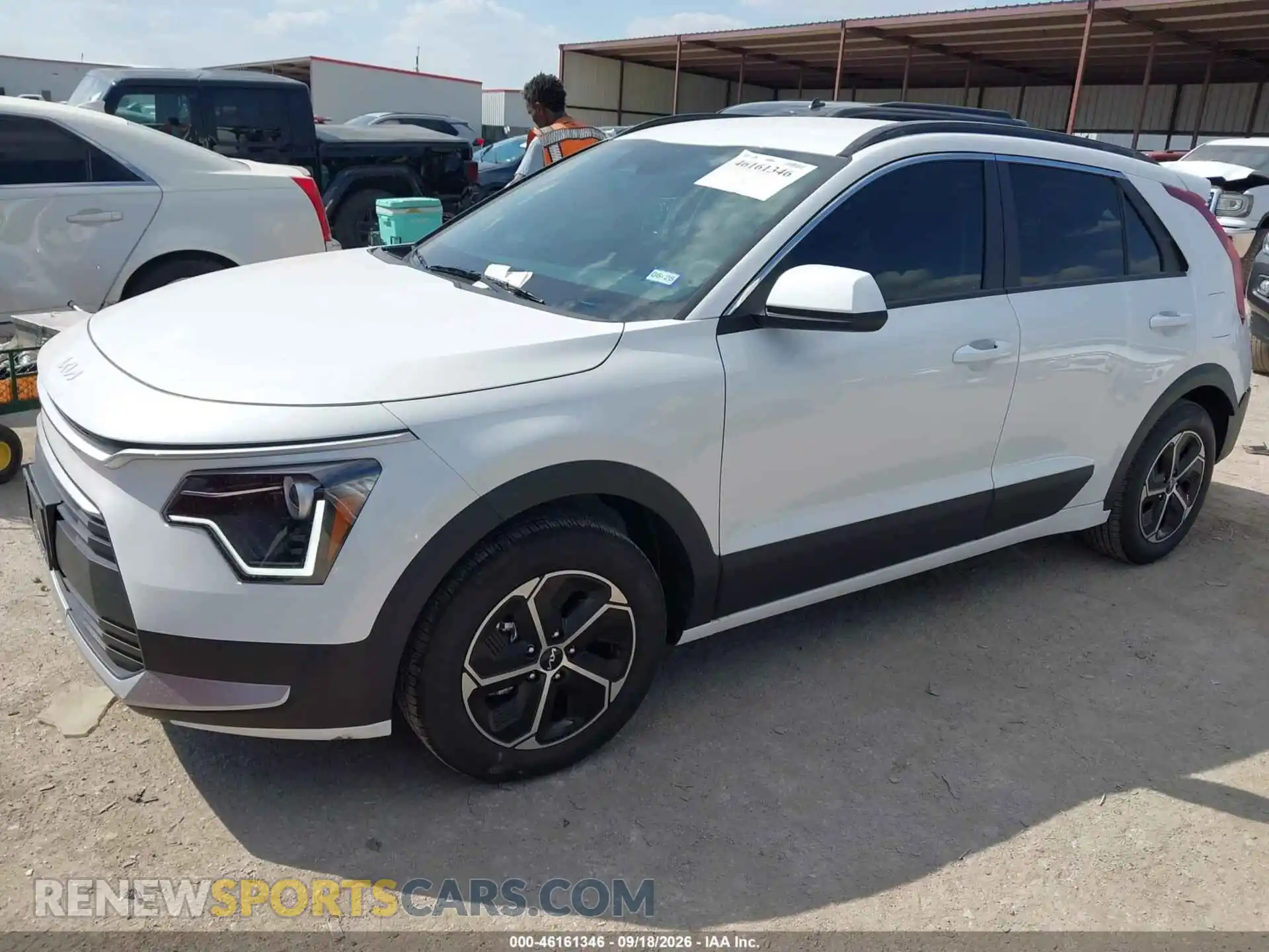 2 Photograph of a damaged car KNDCP3LE4T5367184 KIA NIRO 2026