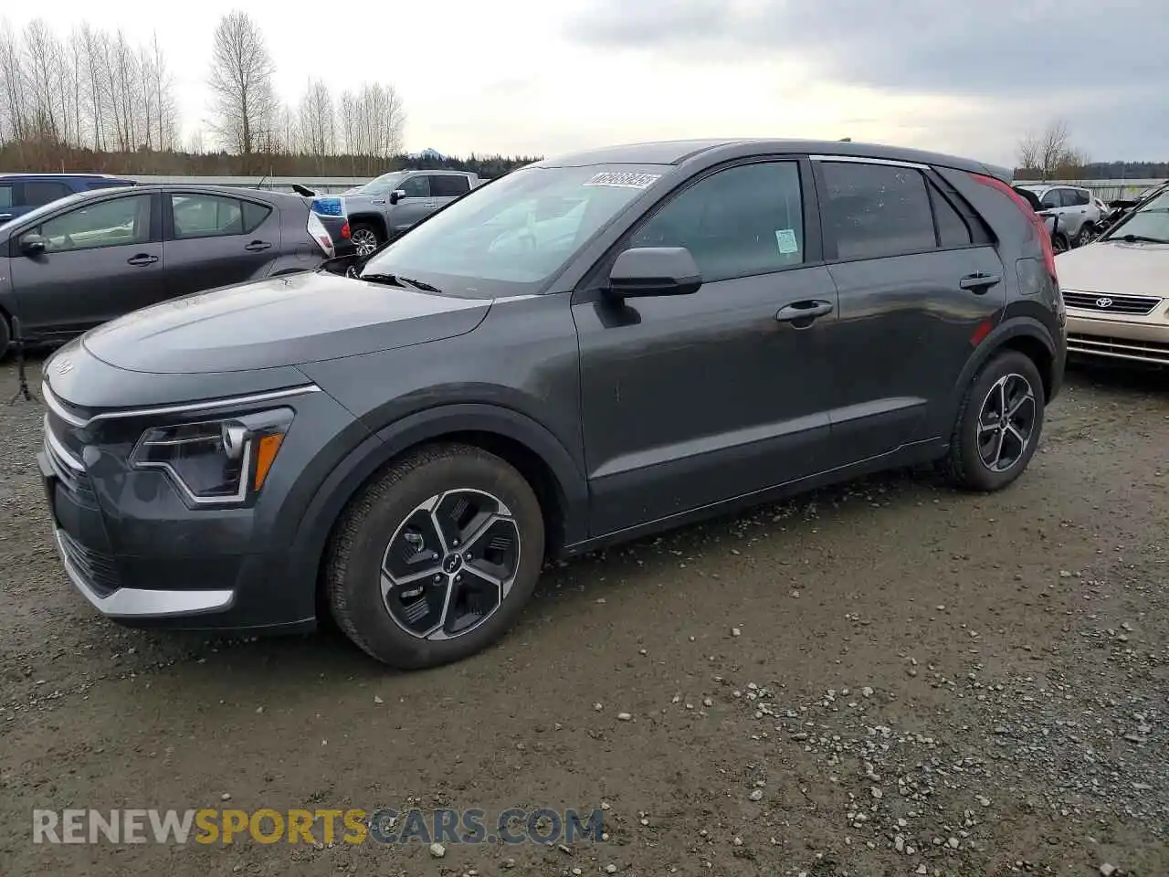 1 Photograph of a damaged car KNDCP3LE5T5318883 KIA NIRO 2026