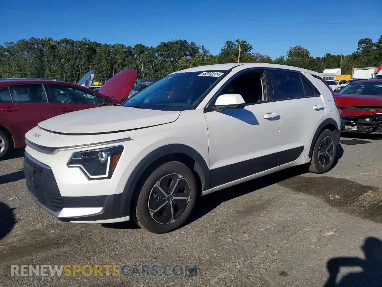1 fotografías del automóvil dañado KNDCP3LE5T5329043 KIA NIRO 2026