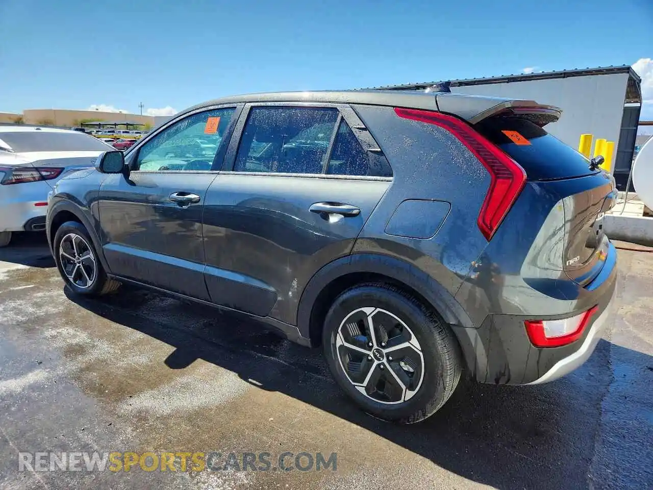 2 Photograph of a damaged car KNDCP3LE6T5362309 KIA NIRO 2026