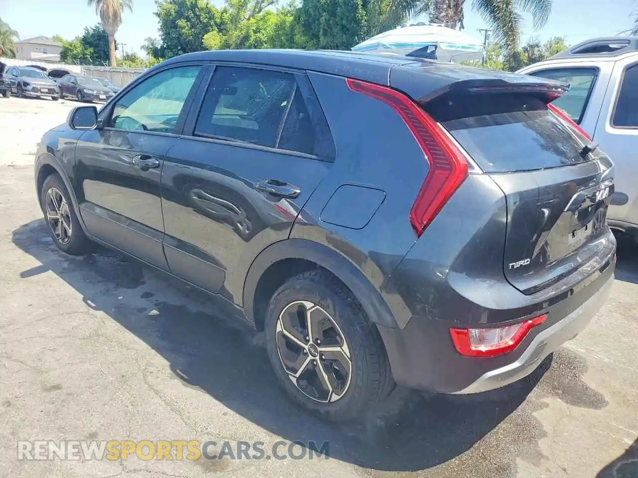 2 Photograph of a damaged car KNDCP3LE7T5318867 KIA NIRO 2026