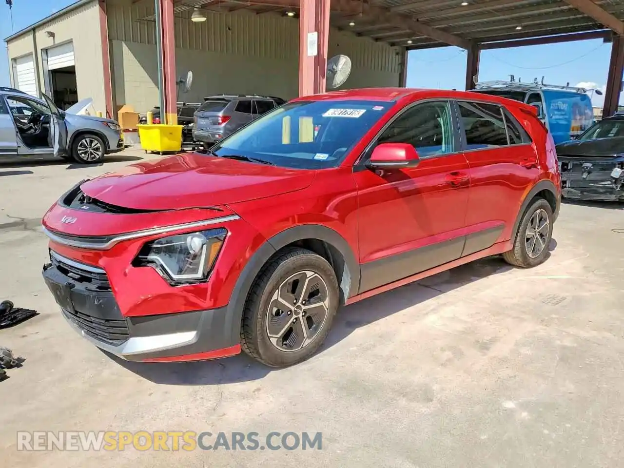 1 Photograph of a damaged car KNDCP3LE7T5322983 KIA NIRO 2026