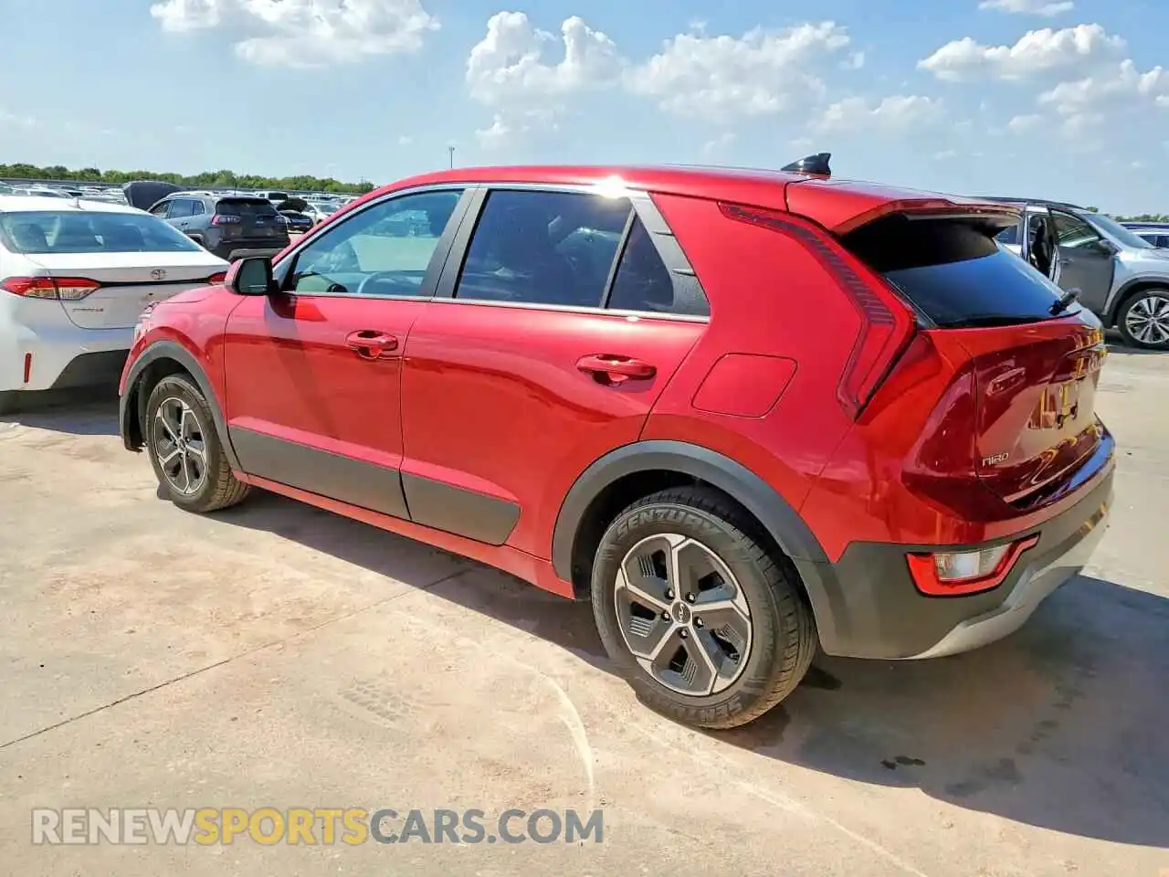 2 Photograph of a damaged car KNDCP3LE7T5322983 KIA NIRO 2026