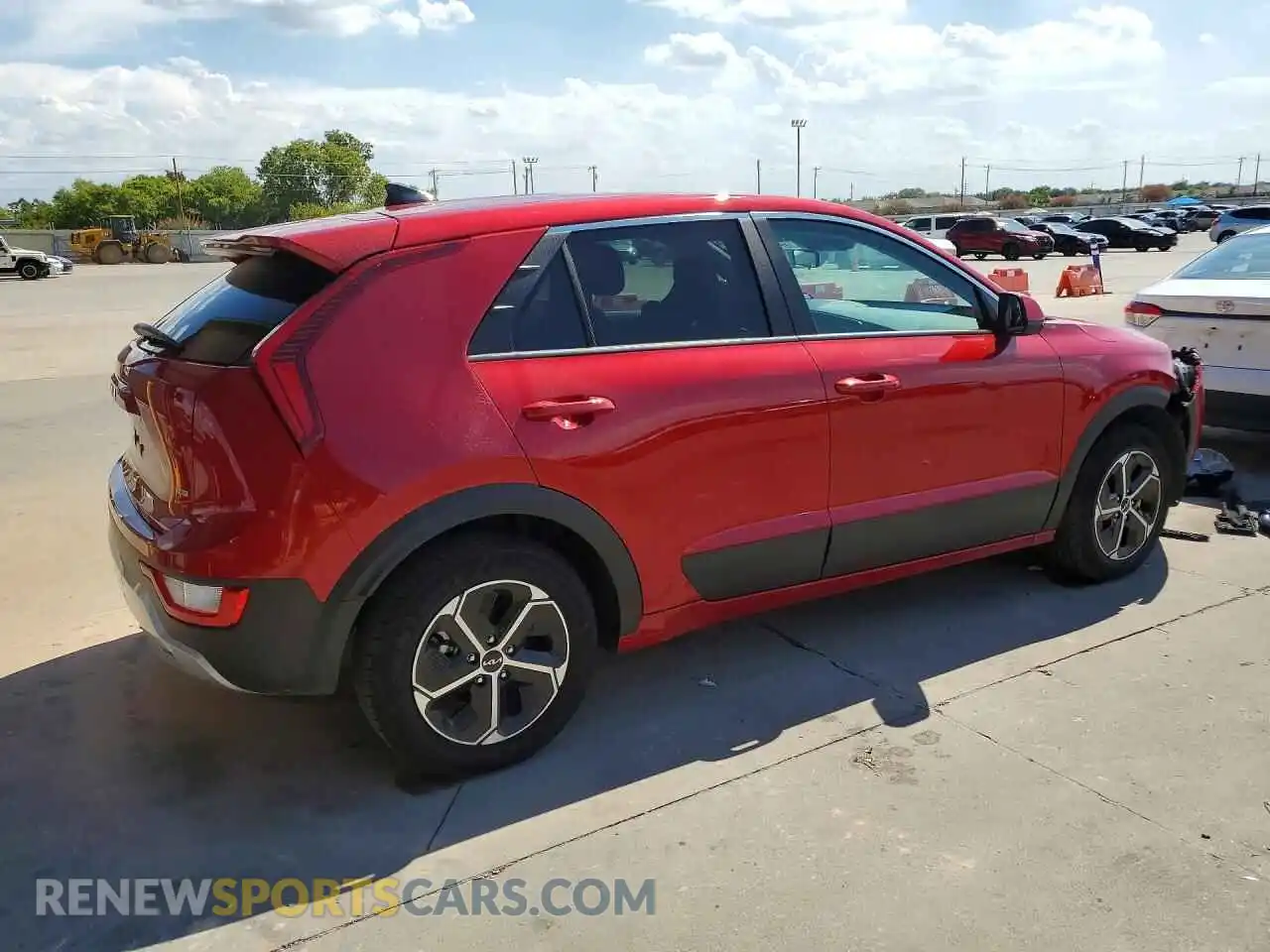 3 Photograph of a damaged car KNDCP3LE7T5322983 KIA NIRO 2026