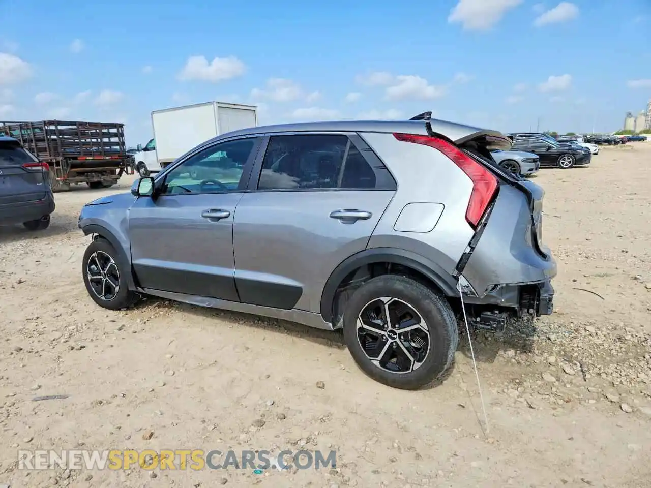 2 Photograph of a damaged car KNDCP3LE7T5342859 KIA NIRO 2026