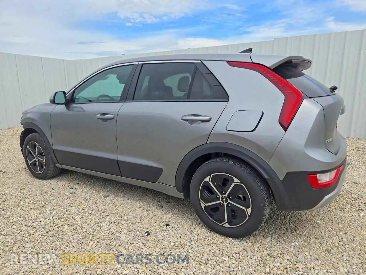 2 Фотография поврежденного автомобиля KNDCP3LE8T5336987 KIA NIRO 2026
