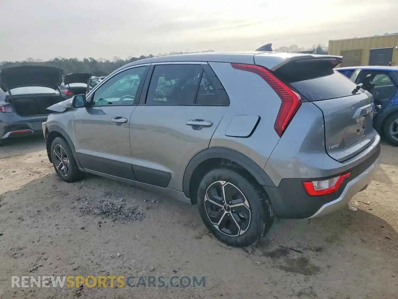2 Photograph of a damaged car KNDCP3LE9T5328171 KIA NIRO 2026