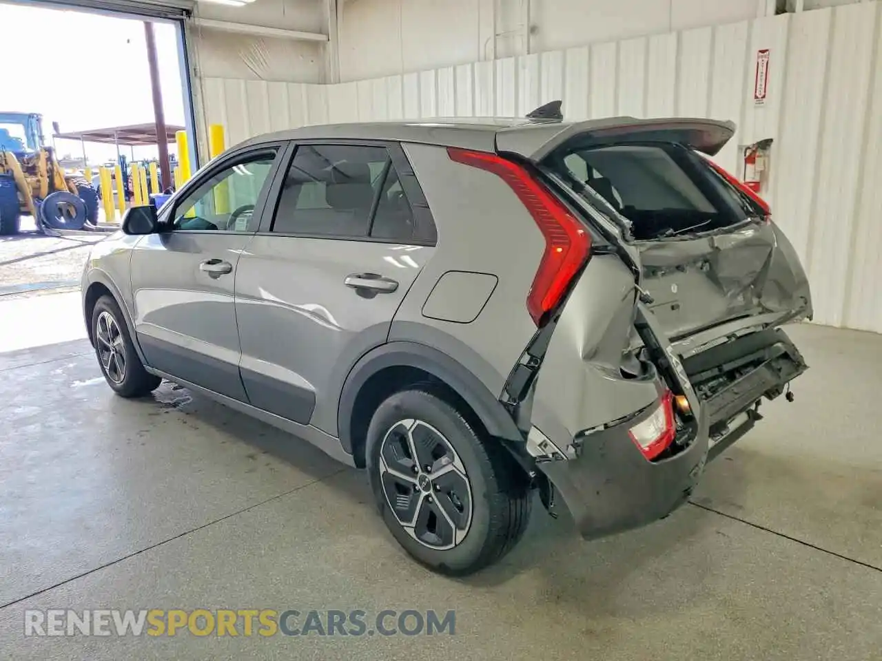 2 Photograph of a damaged car KNDCP3LE9T5363907 KIA NIRO 2026